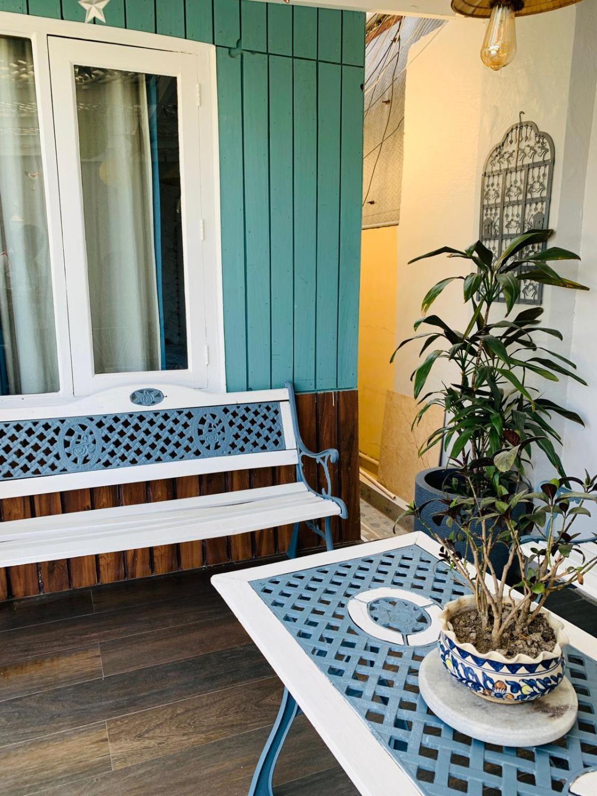 Vandana's Couette-café