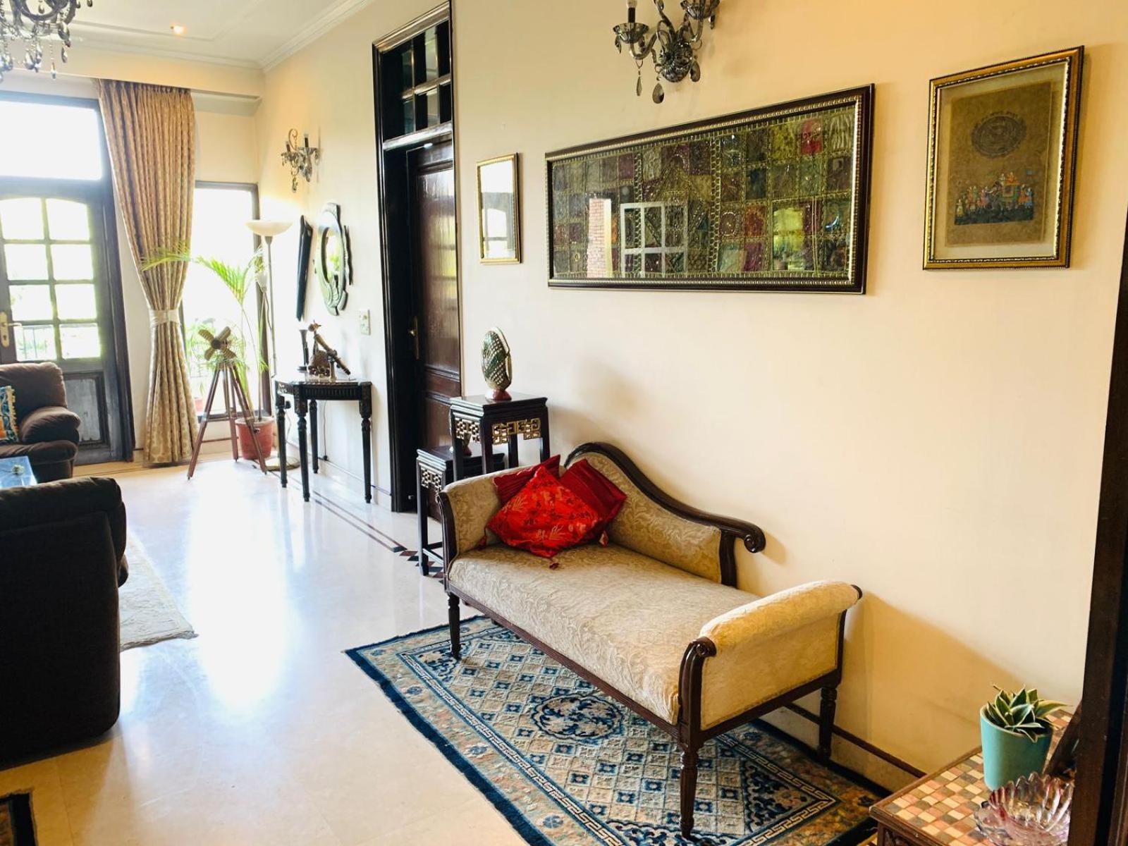 Vandana's 3*